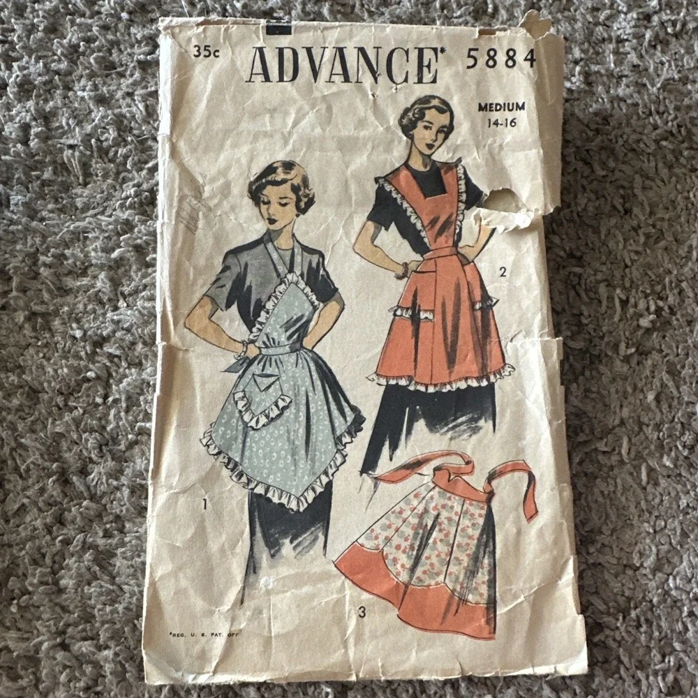 Vintage APRON Sewing Pattern Advance 5884 Cut Incomplete Decor READ DESCRIPTION